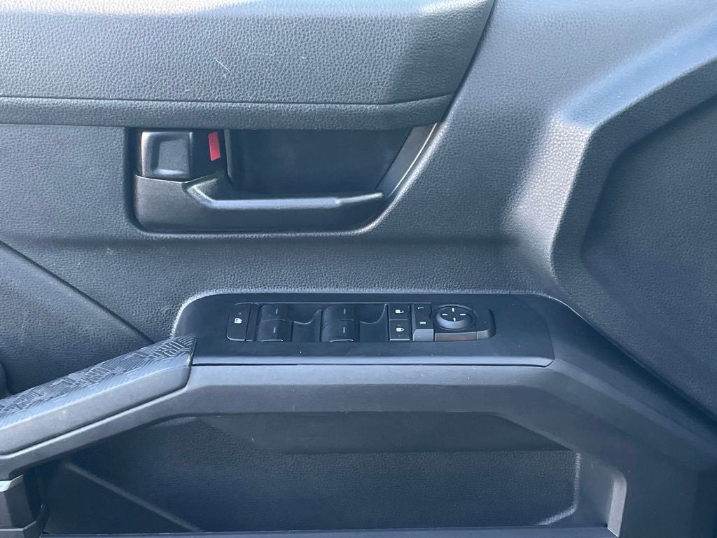 2024 Toyota Tacoma SR5 RWD / ONE OWNER / CLEAN CARFAX