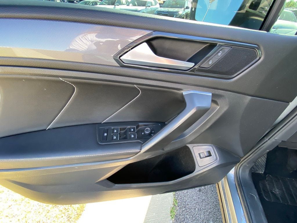 2022 Volkswagen Tiguan 2.0T SE MOONROOF