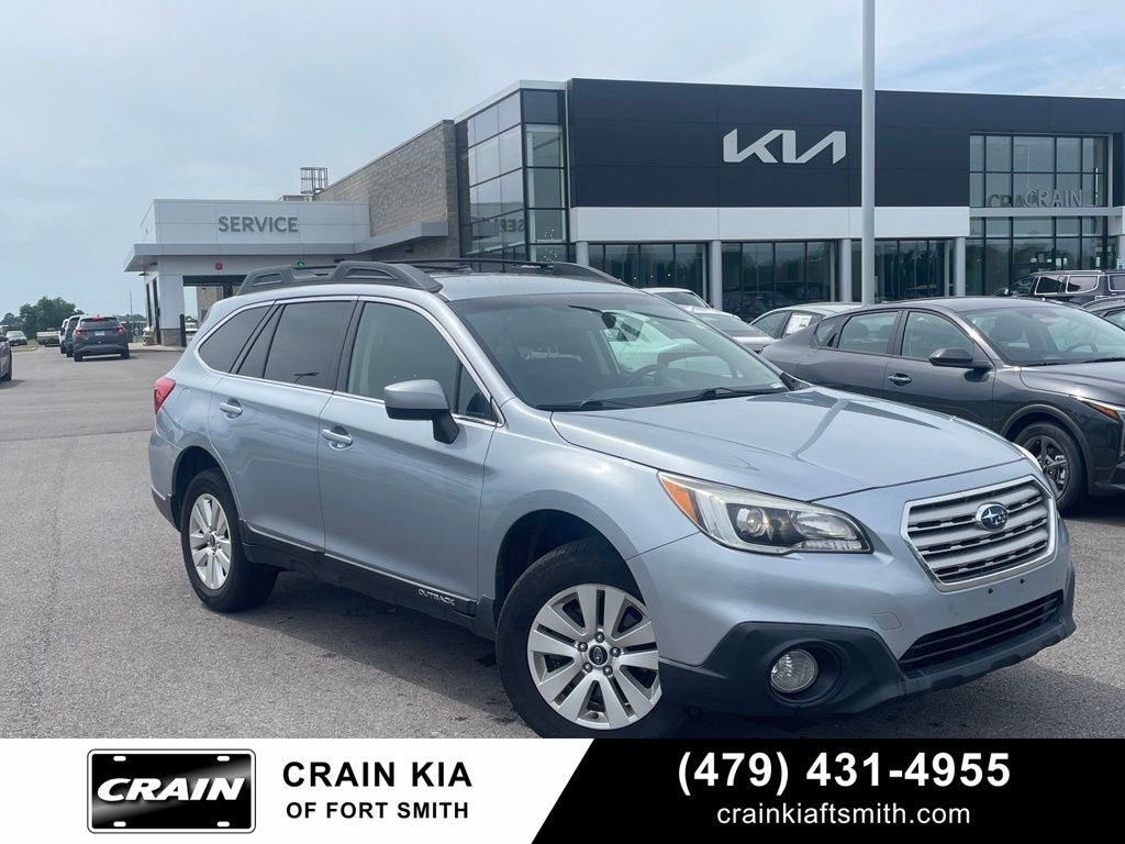 2017 Subaru Outback 2.5i Premium AWD /