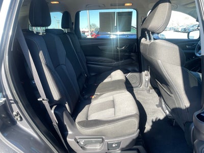 2023 Subaru Ascent Premium AWD / HEATED SEATS