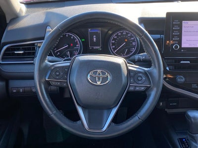 2021 Toyota Camry SE ONE OWNER / CLEAN CARFAX