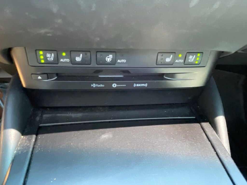 2021 Lexus ES 350 F Sport MOONROOF / HEATED SEATS / NAV