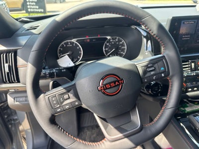 2026 Nissan Pathfinder Rock Creek 4X4 / HEATED SEATS / ONE OWNER