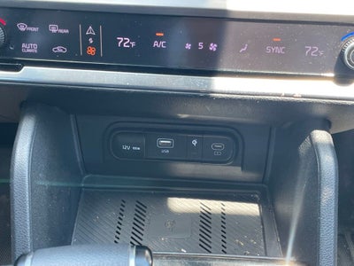 2023 Kia Sportage EX ONE OWNER / AWD / NAV