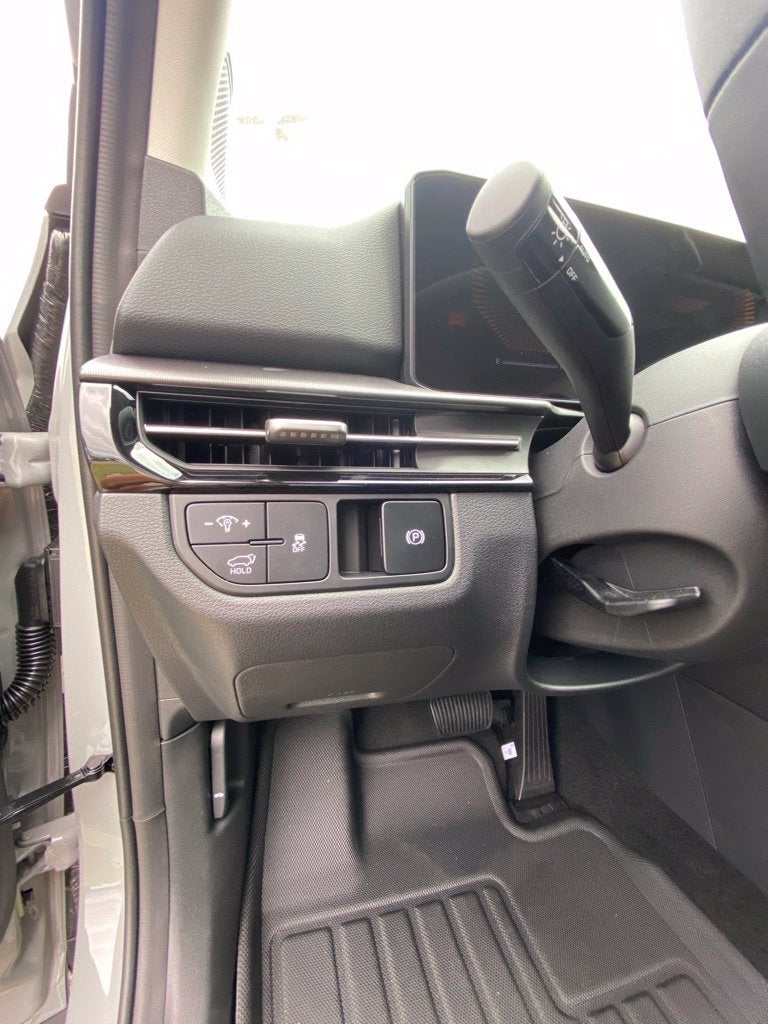 2027 Kia Sportage EX