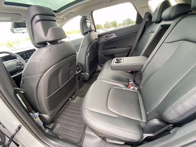 2027 Kia Sportage EX