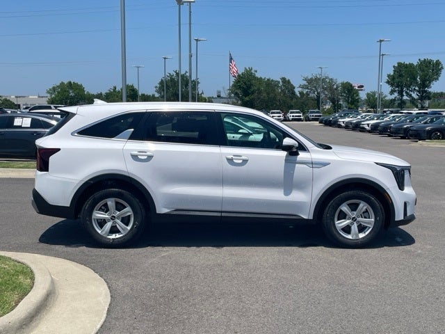 2025 Kia Sorento LX
