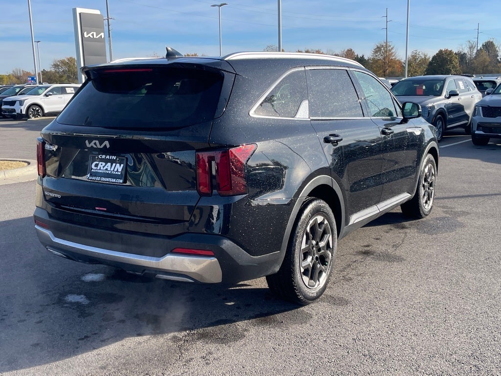 2025 Kia Sorento S