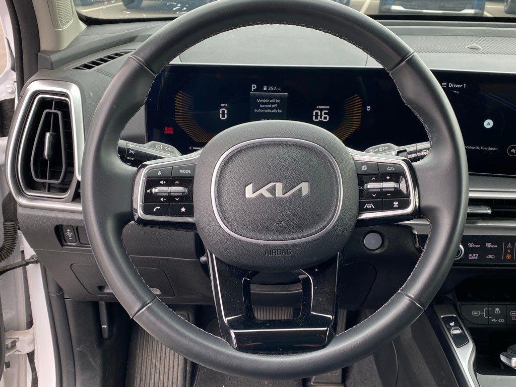 2024 Kia Sorento S AWD / LEATHER / NAV