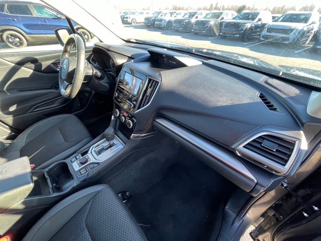 2024 Subaru Forester Premium MOONROOF / HEATED SEATS / AWD