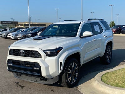 2025 Toyota 4Runner TRD SPORT / 4X4 / ONE OWNER