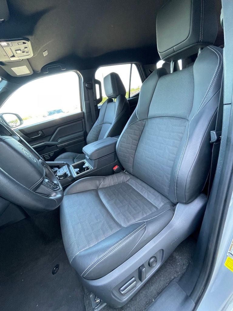2025 Toyota 4Runner TRD Off-Road TRD / ONE OWNER / 4X4