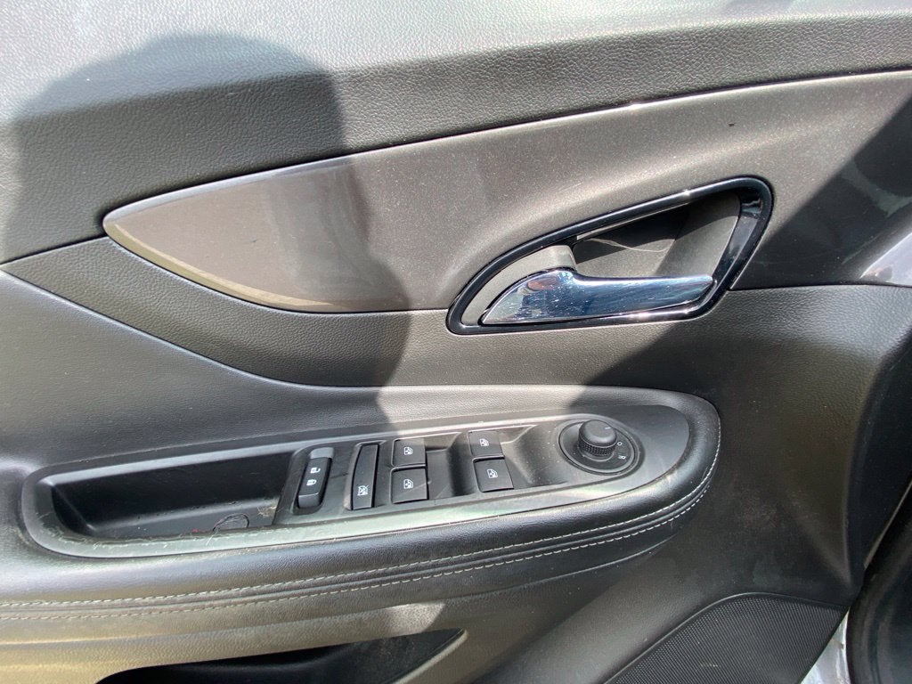 2019 Buick Encore Essence HEATED SEATS / MOONROOF