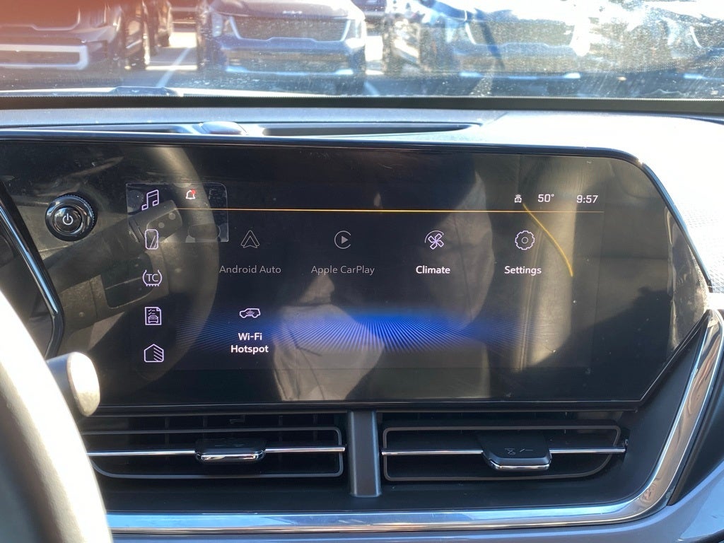 2025 Chevrolet Trax ACTIV HEATED SEATS / ONE OWNER