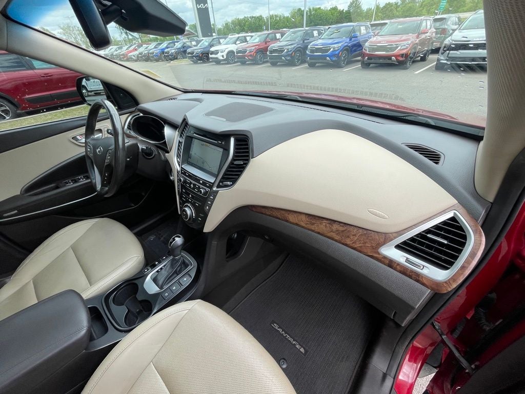 2017 Hyundai Santa Fe Limited Ultimate AWD / MOONROOF / HEATED SEATS