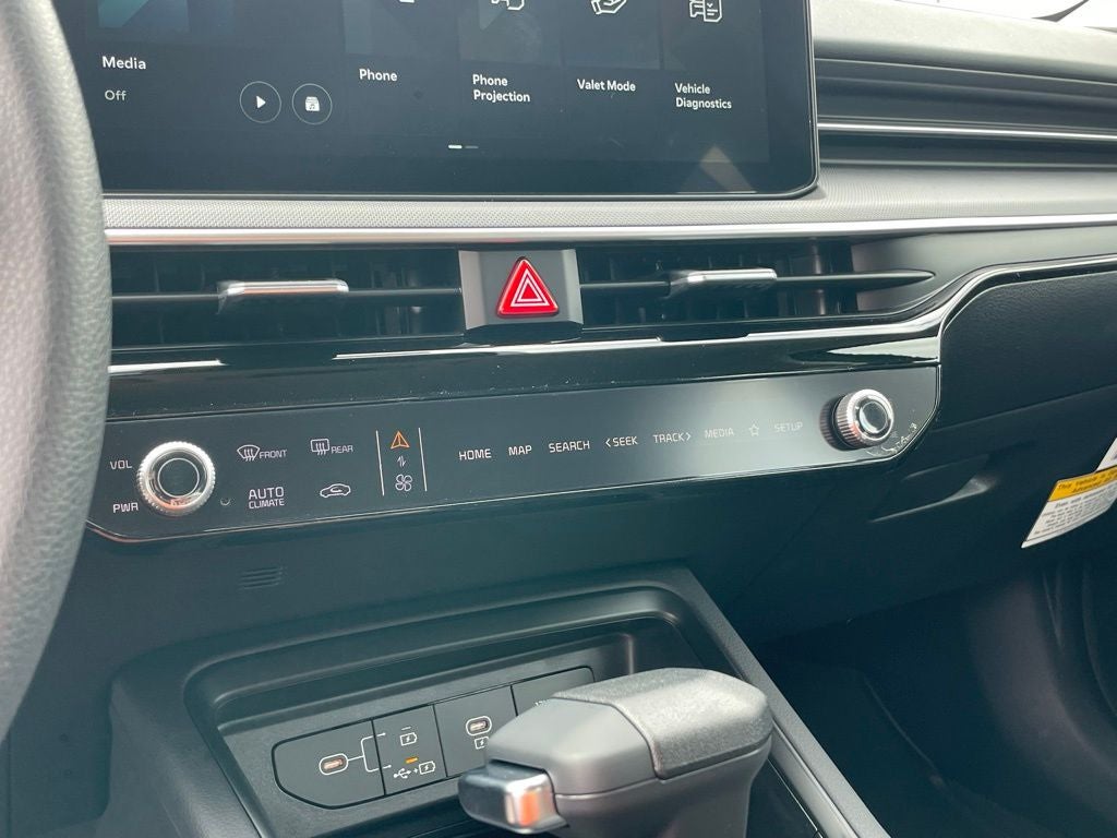 2026 Kia K5 LXS
