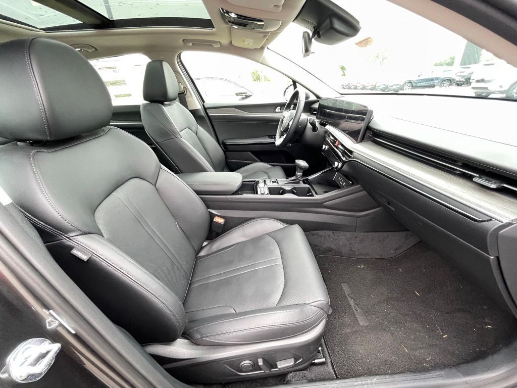 2025 Kia K5 EX