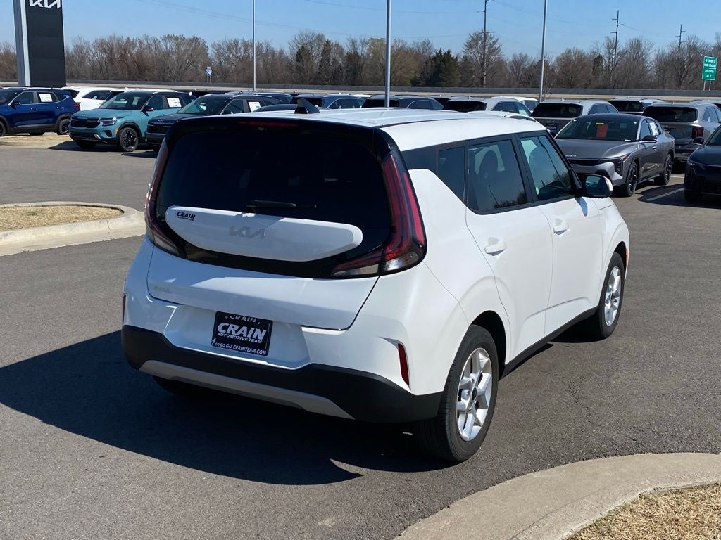 2024 Kia Soul LX ONE OWNER / CLEAN CARFAX