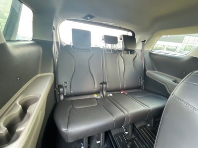 2027 Kia Carnival LXS