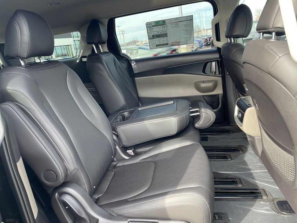 2026 Kia Carnival LXS