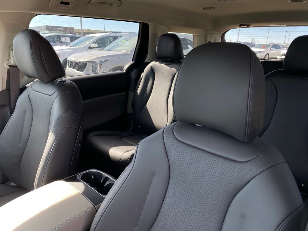 2026 Kia Carnival LXS