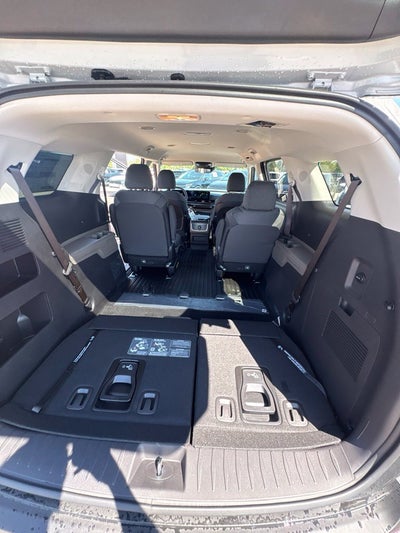 2027 Kia Carnival LX