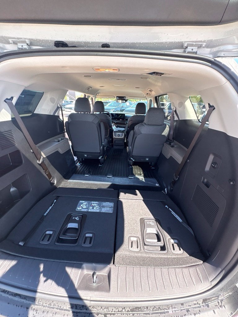 2027 Kia Carnival LX