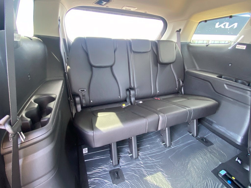 2027 Kia Carnival EX