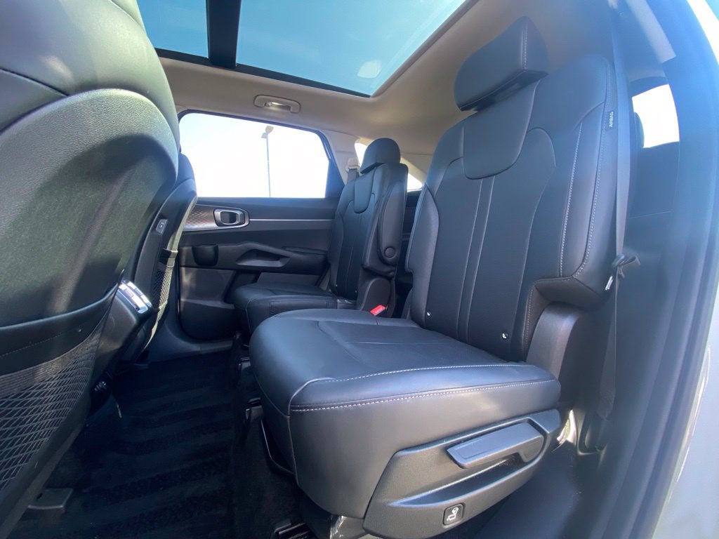 2025 Kia Sorento Hybrid EX MOONROOF / HEATED SEATS / LEATHER / 3RD ROW
