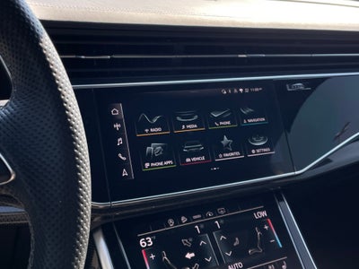 2022 Audi SQ7 MOONROOF / LEATHER / HEATED SEATS quattro