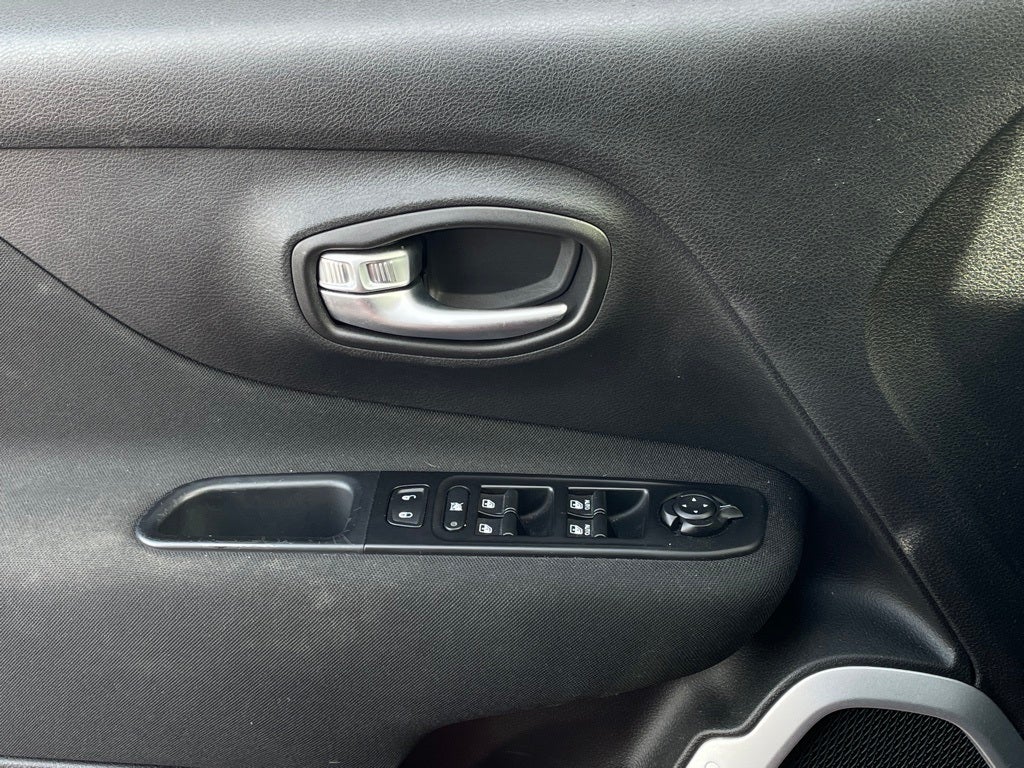 2020 Jeep Renegade Latitude LOW PAYMENTS / CLEAN CARFAX