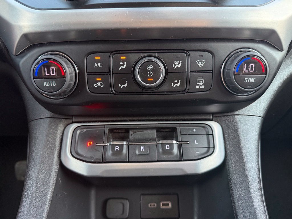 2022 GMC Acadia SLE