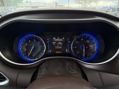 2017 Chrysler Pacifica Touring L *Handicap Accessible