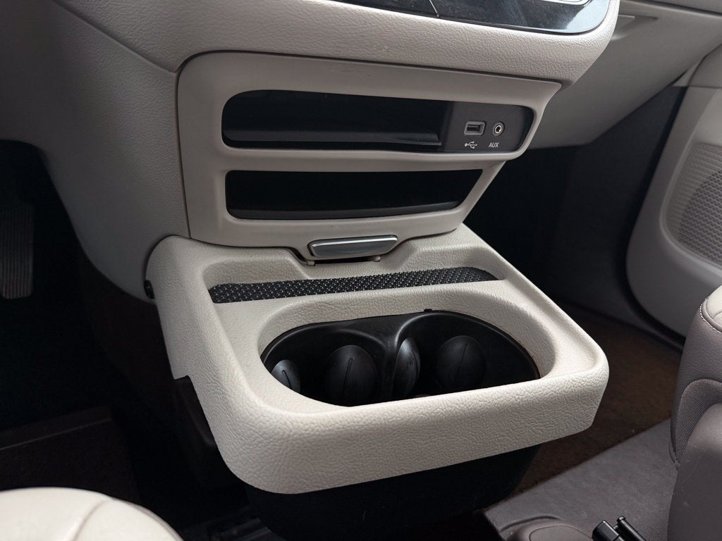 2017 Chrysler Pacifica Touring L *Handicap Accessible