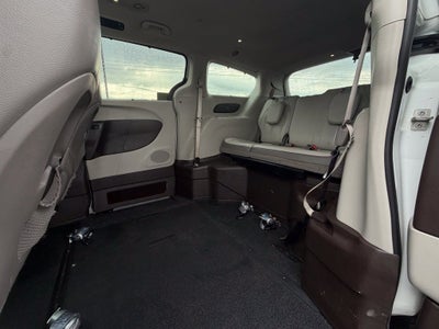 2017 Chrysler Pacifica Touring L *Handicap Accessible