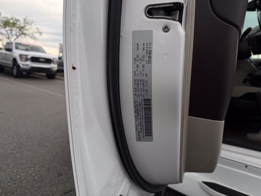 2017 Chrysler Pacifica Touring L *Handicap Accessible