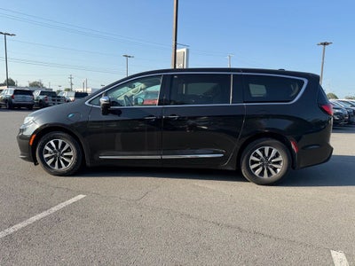 2023 Chrysler Pacifica Hybrid Limited
