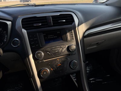 2017 Ford Fusion SE