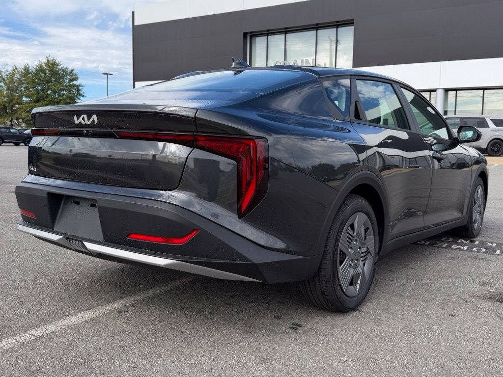 2027 Kia K4 LX