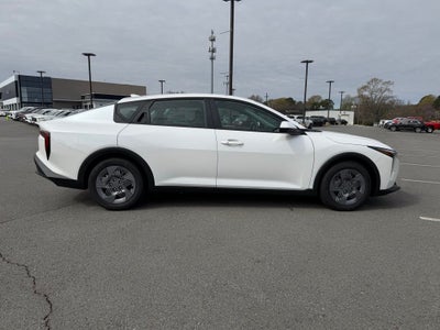 2026 Kia K4 LX
