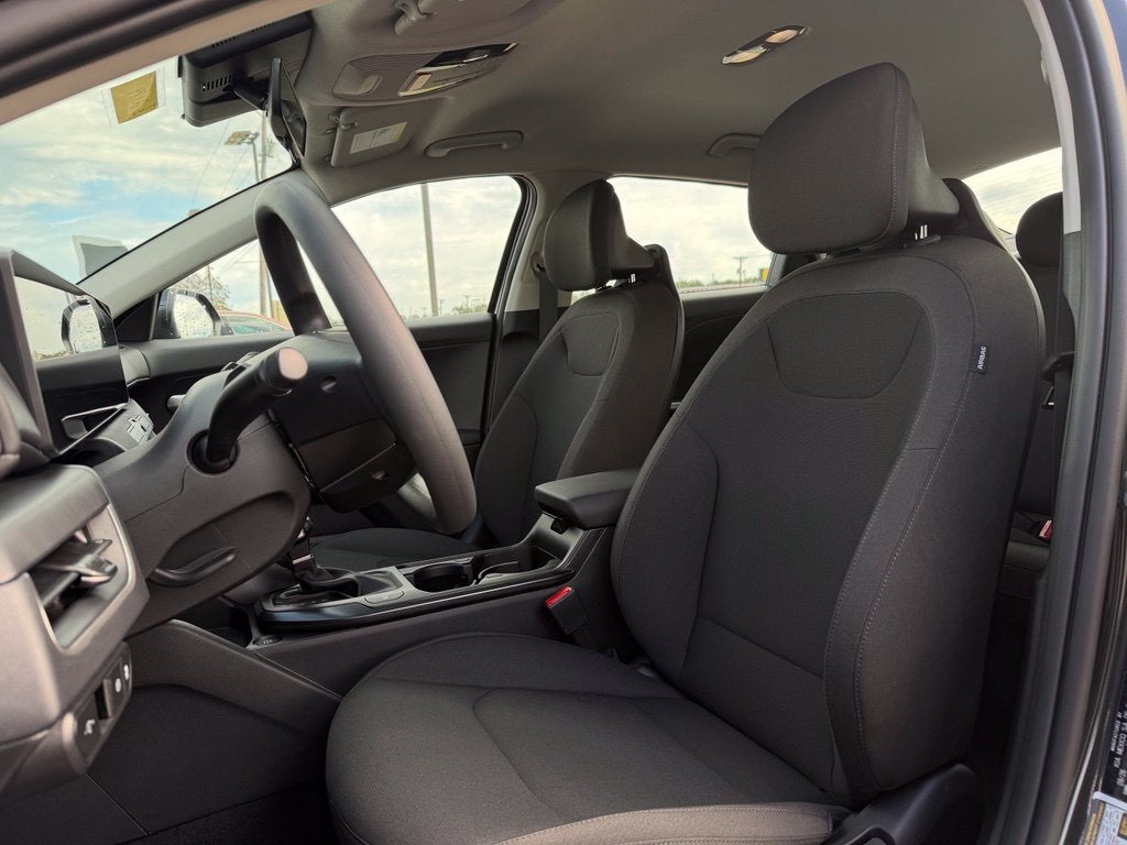 2027 Kia K4 LX