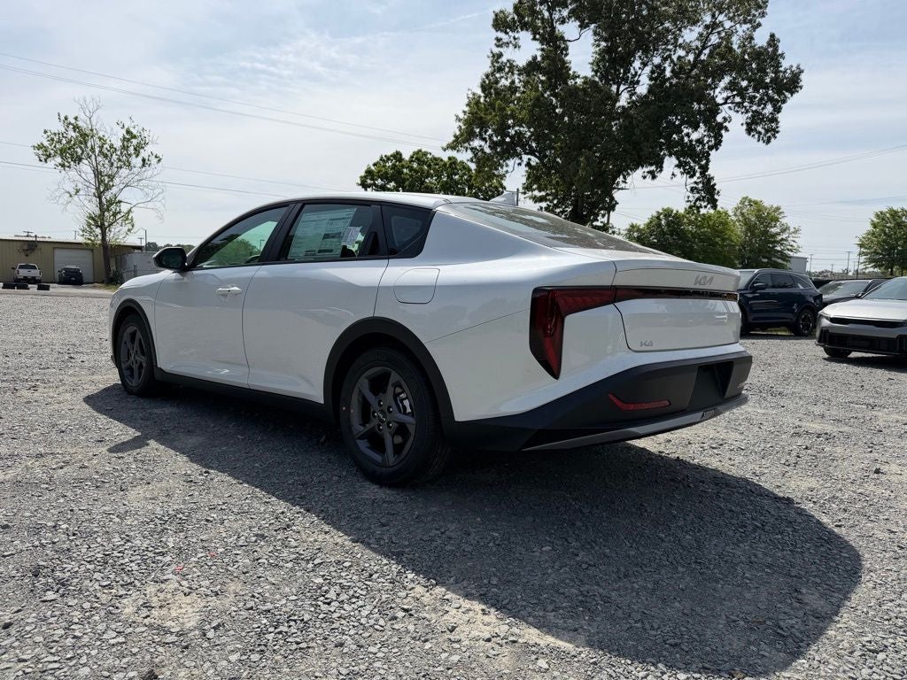 2026 Kia K4 LXS