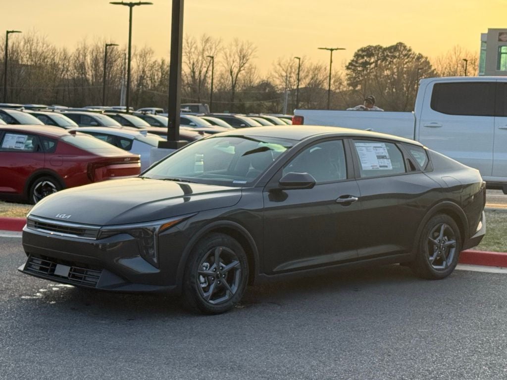 2026 Kia K4 LXS