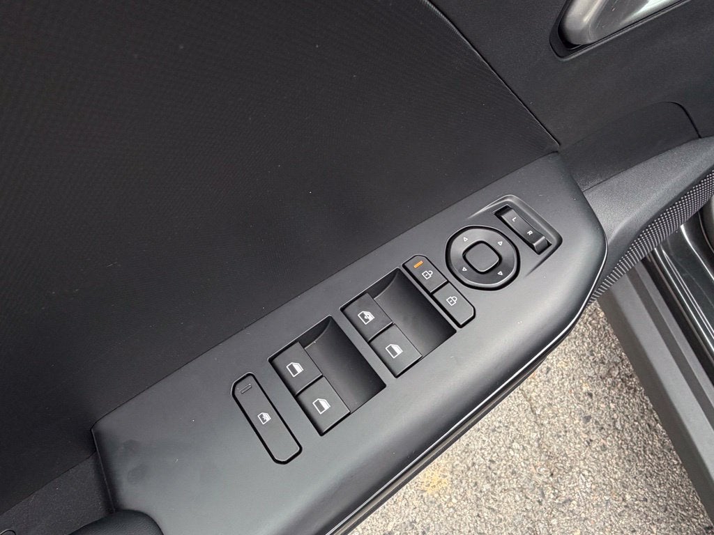 2027 Kia K4 LXS