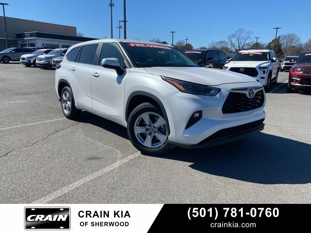 2024 Toyota Highlander LE