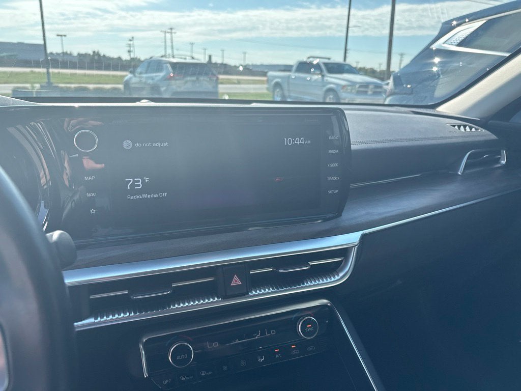 2022 Kia K5 EX