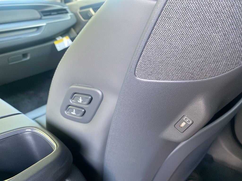 2026 Kia EV9 Light Long Range