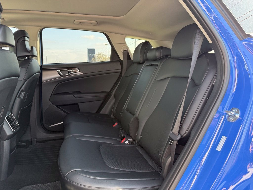 2027 Kia Sportage EX