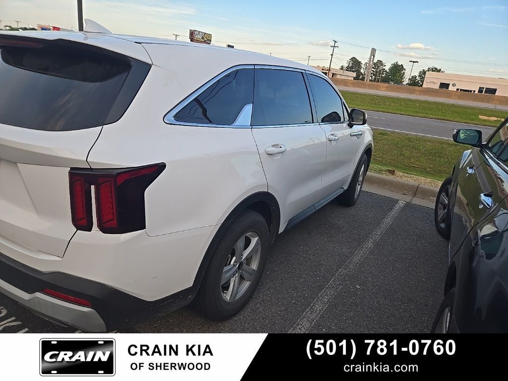 2025 Kia Sorento LX