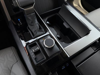 2024 Toyota Sequoia SR5